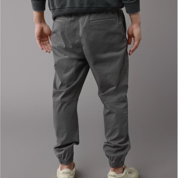 Gray Men's AE American Eagle Flex Trekker Woven Cotton Joggers In Size Small - Picture 2 of 14